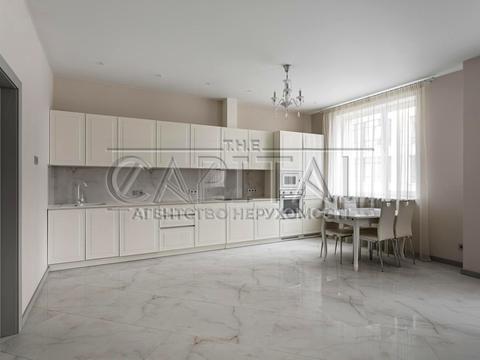 квартира за адресою Андрія Верхогляда вул. (Михайла Драгомирова), 4