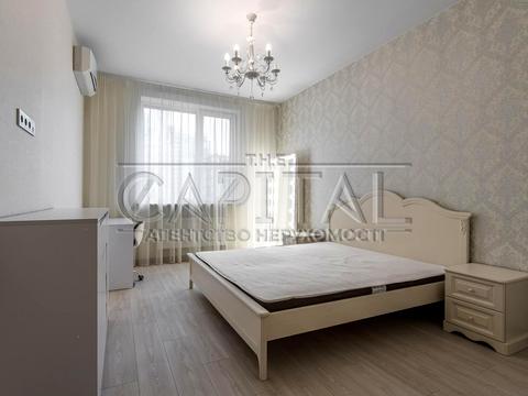 квартира за адресою Андрія Верхогляда вул. (Михайла Драгомирова), 4