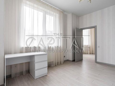 квартира за адресою Андрія Верхогляда вул. (Михайла Драгомирова), 4