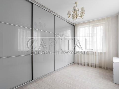 квартира за адресою Андрія Верхогляда вул. (Михайла Драгомирова), 4