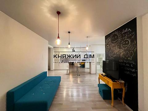 квартира за адресою Київ, Драгоманова вул., 40-З