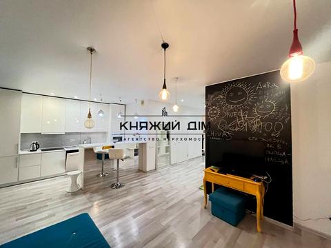 квартира за адресою Київ, Драгоманова вул., 40-З