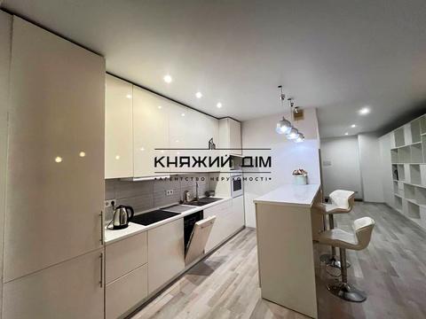 квартира за адресою Київ, Драгоманова вул., 40-З