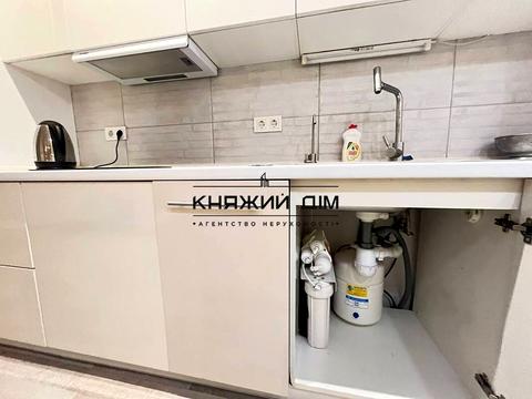 квартира за адресою Київ, Драгоманова вул., 40-З