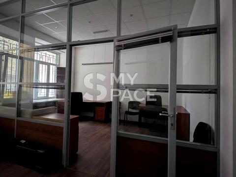 коммерческая по адресу Антоновича, 24