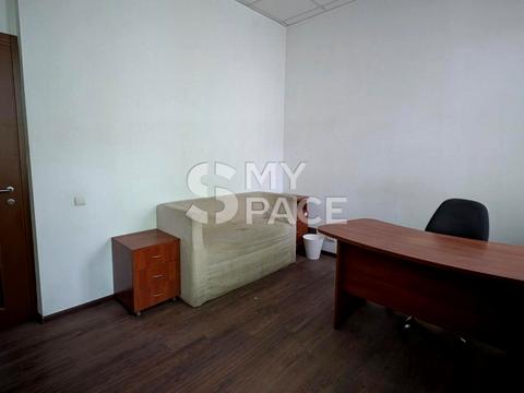 коммерческая по адресу Антоновича, 24