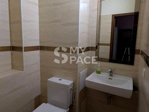 коммерческая по адресу Антоновича, 24