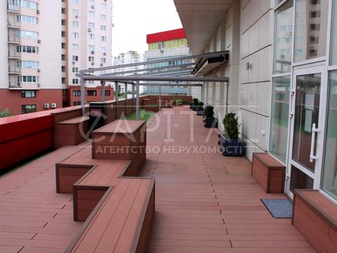 коммерческая по адресу Мишуги Олександра, 10