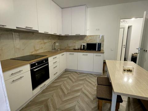 квартира за адресою Залізнична вул., 9