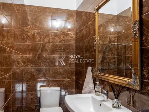 будинок за адресою с. Нові Безрадичі, Садова, 1