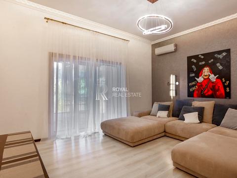 будинок за адресою с. Нові Безрадичі, Садова, 1