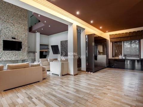 будинок за адресою с. Нові Безрадичі, Садова, 1