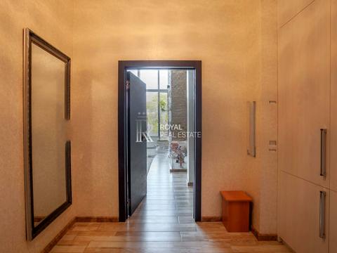 будинок за адресою с. Нові Безрадичі, Садова, 1