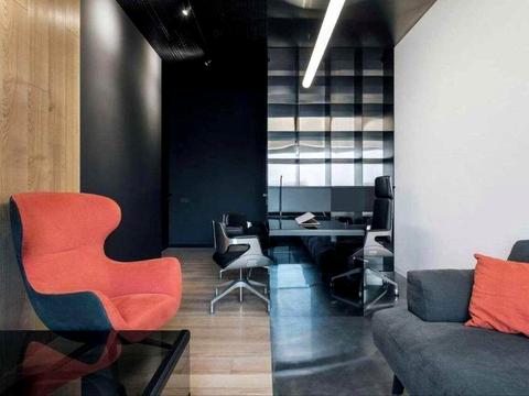 комерційна за адресою Дніпровська набережна вул., 14