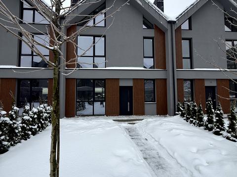 будинок за адресою Євгена Патона вул.