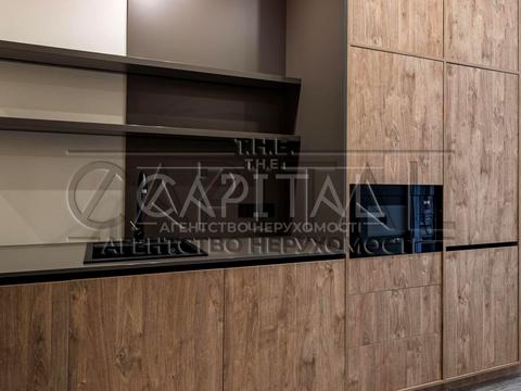 комерційна за адресою Антоновича вул. (Горького), 9