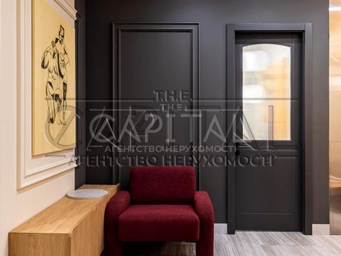 комерційна за адресою Антоновича вул. (Горького), 9