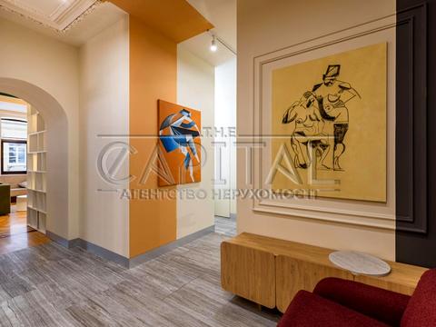 комерційна за адресою Антоновича вул. (Горького), 9