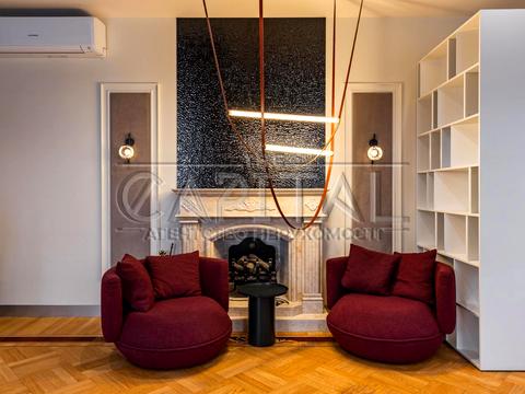 комерційна за адресою Антоновича вул. (Горького), 9