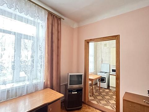 квартира за адресою Алли Горської пров. (Чеслава Бєлінського), 10