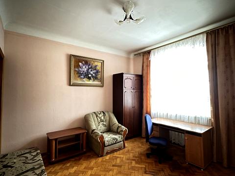 квартира за адресою Алли Горської пров. (Чеслава Бєлінського), 10