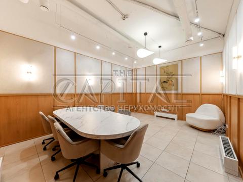 комерційна за адресою Київ, Буслівська вул., 12