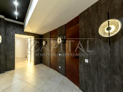 комерційна за адресою Київ, Буслівська вул., 12