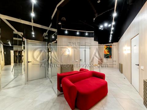 комерційна за адресою Київ, Буслівська вул., 12