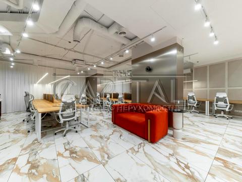 комерційна за адресою Київ, Буслівська вул., 12