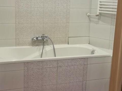 квартира за адресою Ревуцького вул., 5