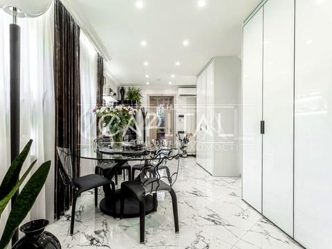 будинок за адресою Миколи Миклухи-Маклая вул. (Дежнєва), 1