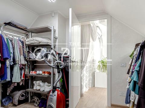 будинок за адресою Миколи Миклухи-Маклая вул. (Дежнєва), 1