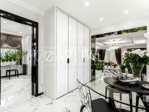 будинок за адресою Миколи Миклухи-Маклая вул. (Дежнєва), 1