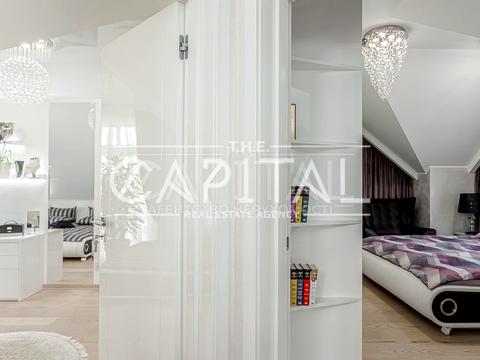 будинок за адресою Миколи Миклухи-Маклая вул. (Дежнєва), 1