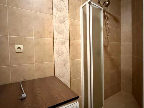 будинок за адресою Івасюка, 28