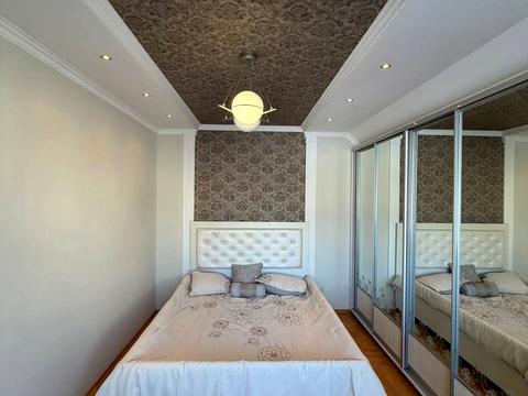 будинок за адресою Івасюка, 28