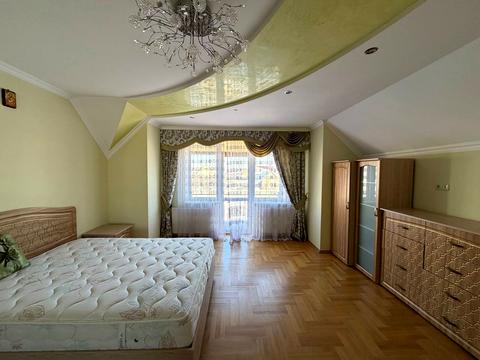 будинок за адресою Івасюка, 28