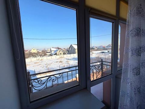 будинок за адресою Івасюка, 28