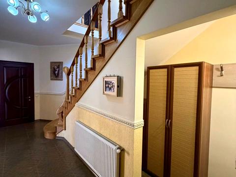 будинок за адресою Івасюка, 28