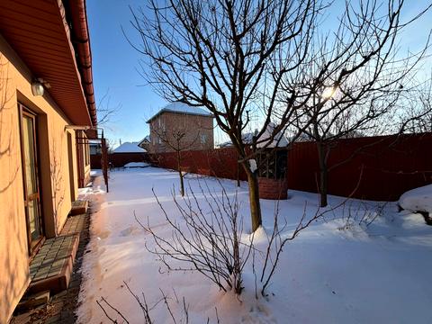 будинок за адресою Івасюка, 28