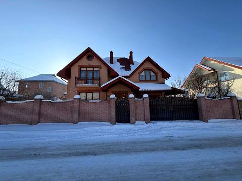 будинок за адресою Івасюка, 28