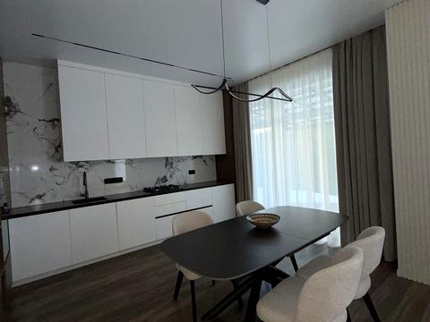 будинок за адресою Соборна вул. ()