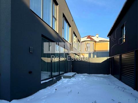 будинок за адресою с. Петропавлівська борщагівка, Вінницька вул.