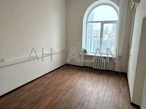 комерційна за адресою Київ, Січових Стрільців вул. (Артема), 77