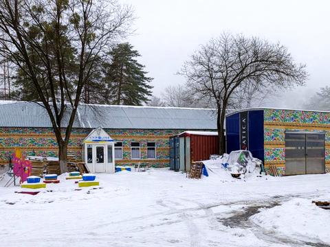 комерційна за адресою Київ, Радистів вул., 64