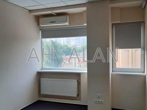 комерційна за адресою Глибочицька вул., 17