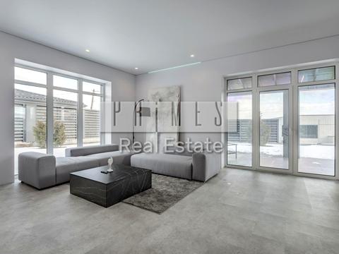 будинок за адресою Вишнева вул., 35