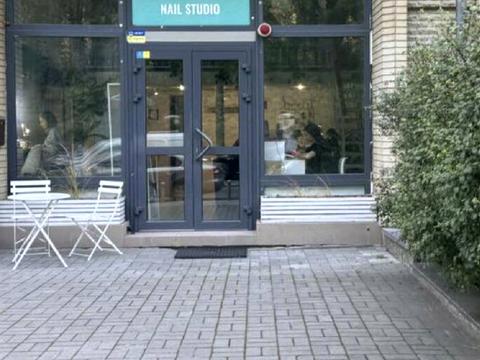 комерційна за адресою Назарівська вул. (Вєтрова), 11