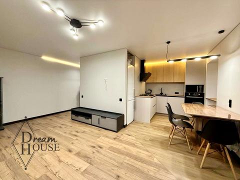 квартира за адресою Левка Лук'яненка вул. (Маяковського), 23