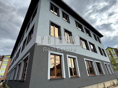 комерційна за адресою Райдужна вул., 4